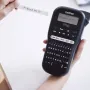impresora de etiquetas Brother PTH110 Negra Rotuladora - vista detalle