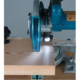 Sierra Ingleteadora Makita LS0815FL 8-1/2” (216 mm) 1.400 W con Láser Sierra Ingletadora