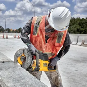 Sierra de Corte para Concreto y Metal Inalámbrica 60V MAX DeWalt DCS692B Herramienta inalambrica sin bateria