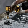 Taladro - Atornillador de 1/2 13mm de 20V MAX XR DeWalt DCD800D2-B2 Taladros inalambricos - en uso