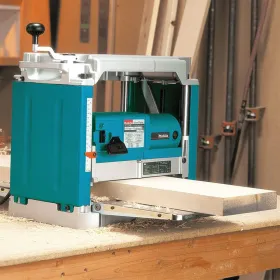 Cepillo Eléctrico de Banco Makita 2012NB Herramientas electricas